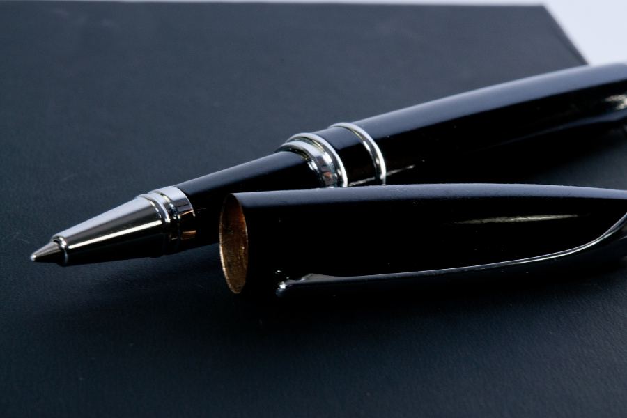 Greatest Pens For Males’s Fashion To Look Good and Make an Influence