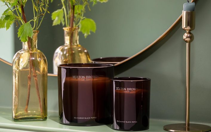 15 Finest Candles For Males To Hold 2023 Lit
